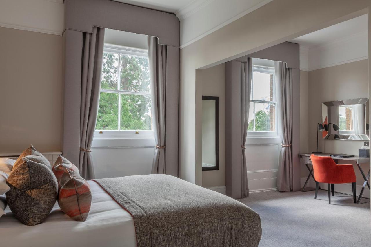 Oatlands Park Hotel Weybridge Exteriér fotografie