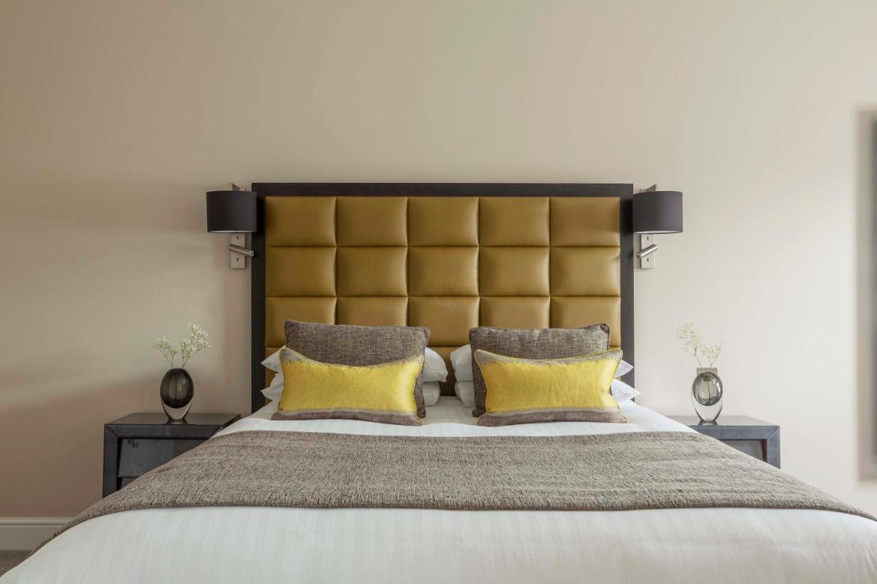 Oatlands Park Hotel Weybridge Exteriér fotografie