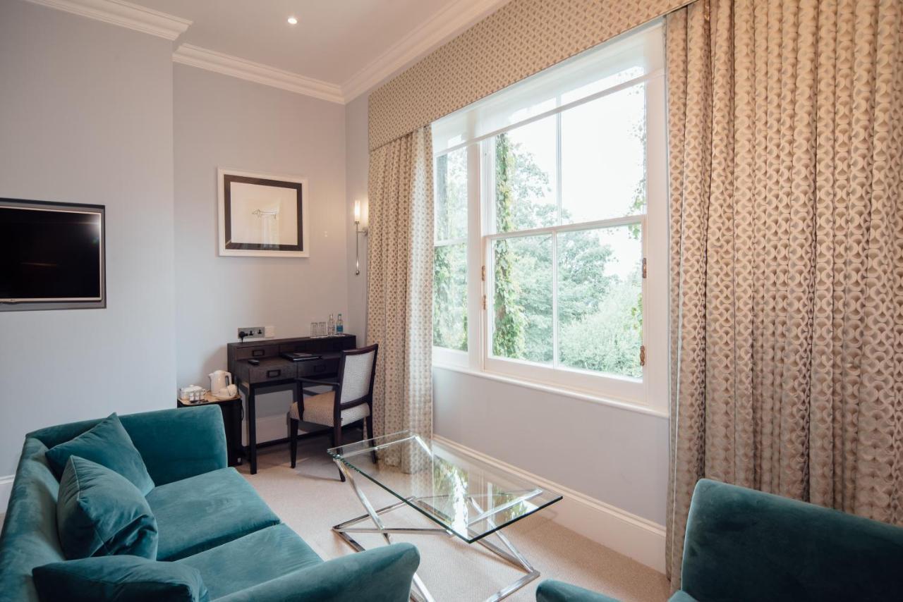 Oatlands Park Hotel Weybridge Exteriér fotografie
