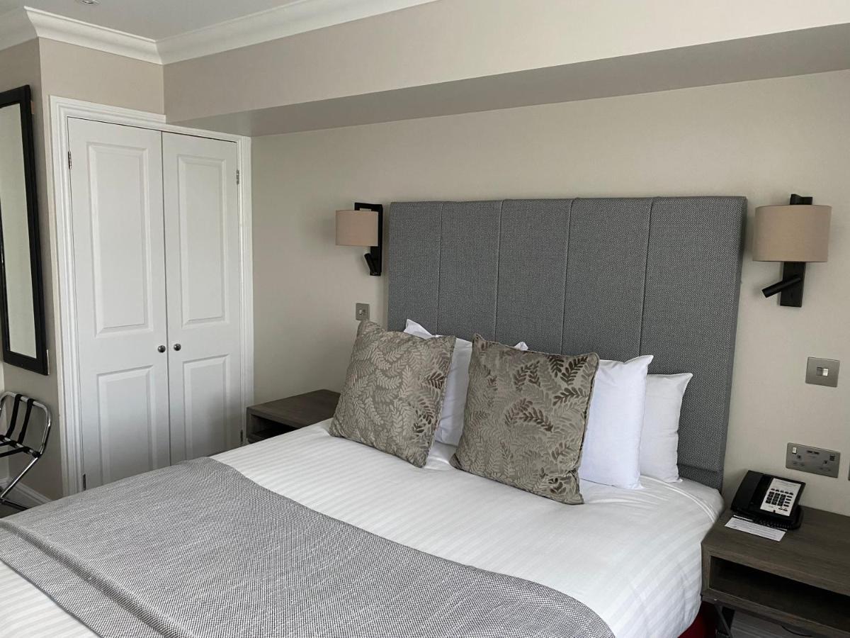 Oatlands Park Hotel Weybridge Exteriér fotografie