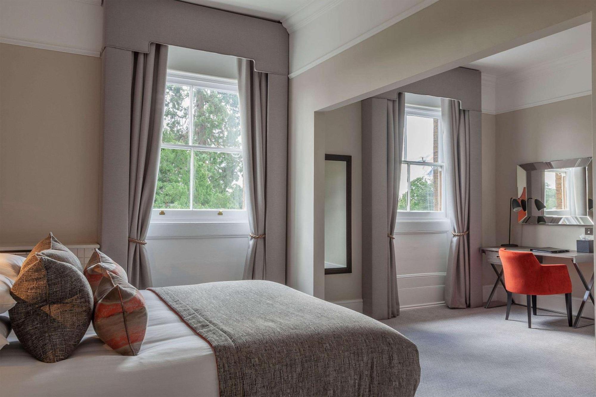 Oatlands Park Hotel Weybridge Exteriér fotografie