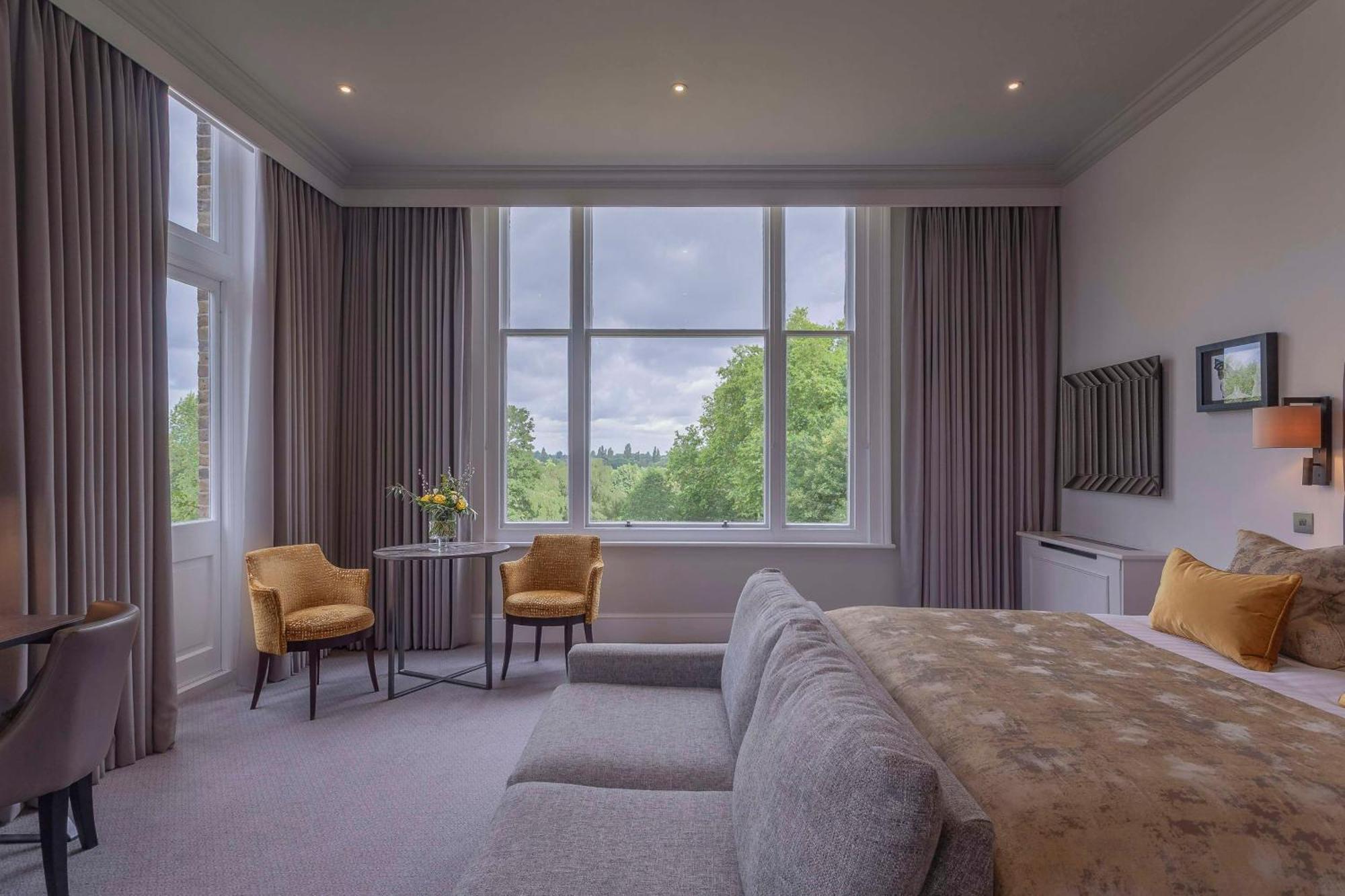 Oatlands Park Hotel Weybridge Exteriér fotografie