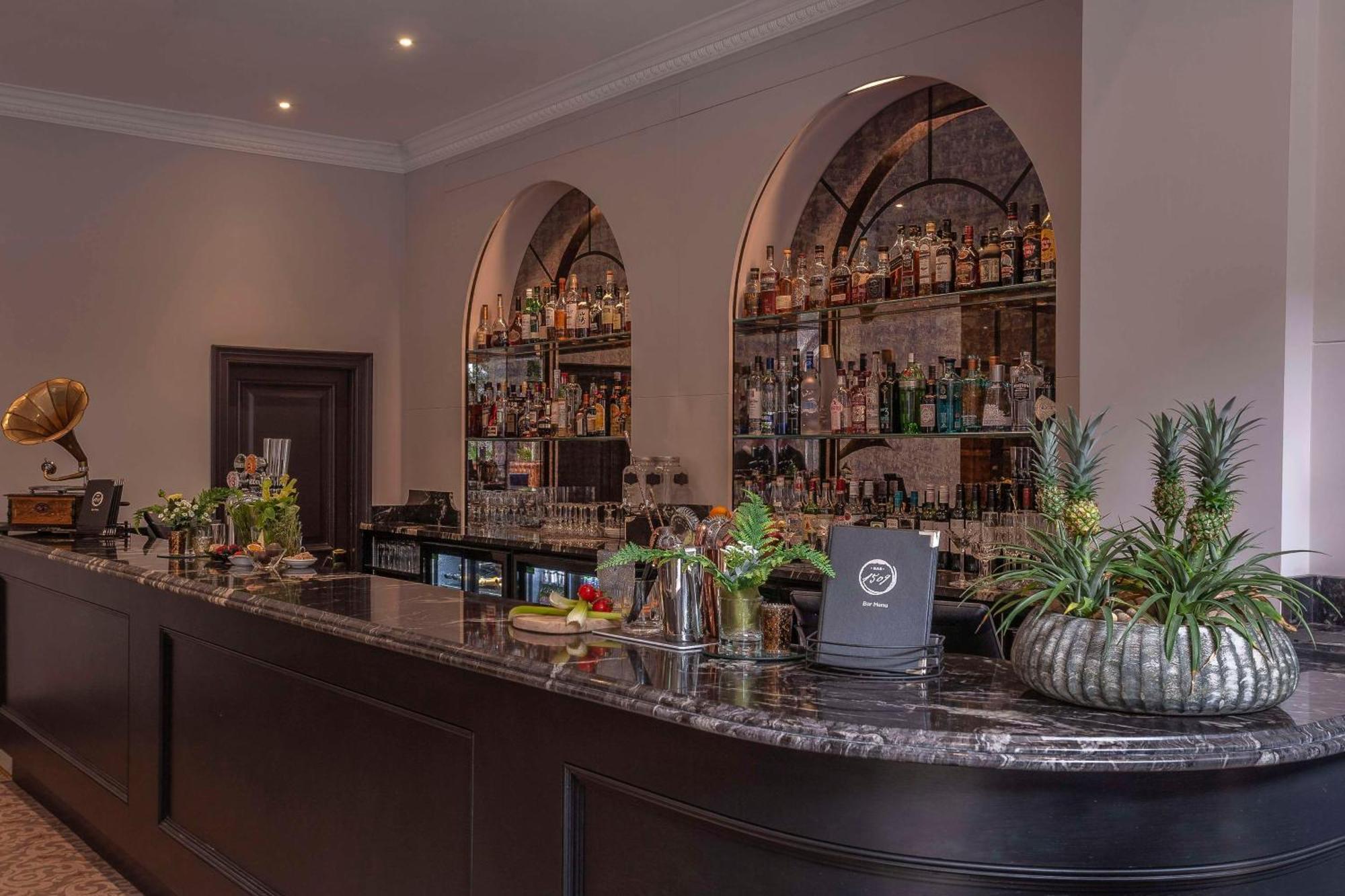 Oatlands Park Hotel Weybridge Exteriér fotografie